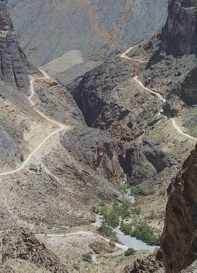 Naeroverblik Snake Canyon.jpg (53042 bytes)