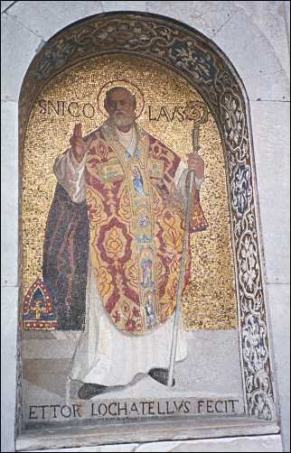 Mosaik paa Markus-kirken.jpg (32433 bytes)